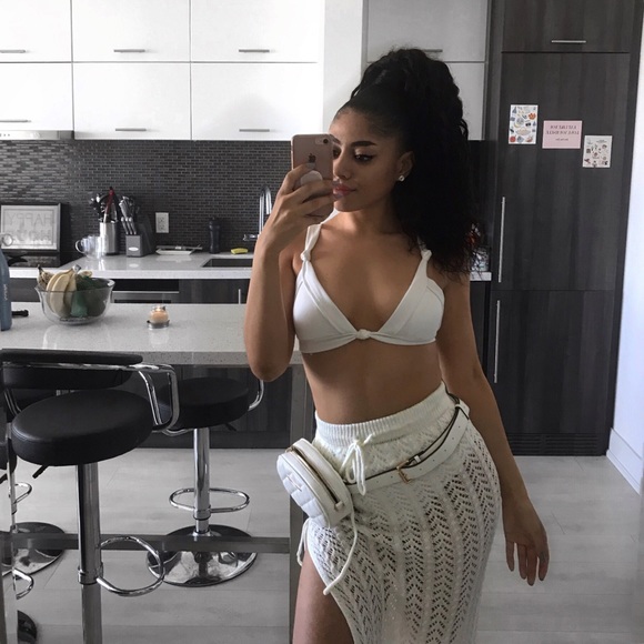 Meet your Posher, Elicia - Picture 5 of 8